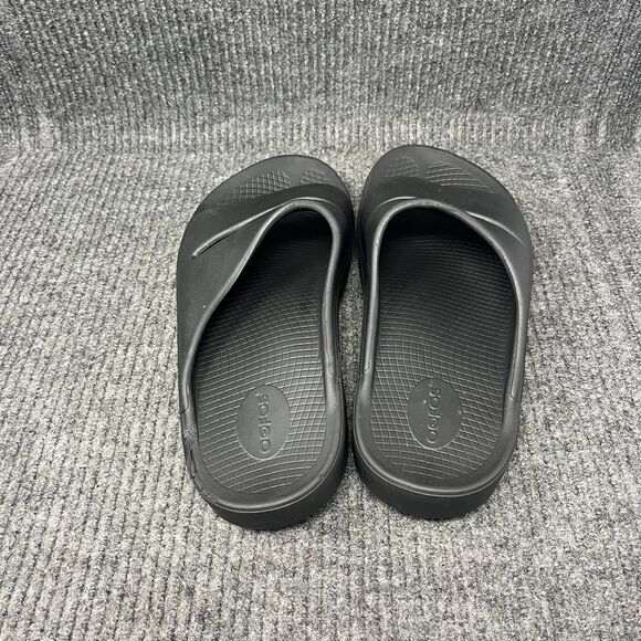 OOFOS Black Men's Sandals - Picture 4 of 6